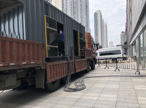 灯塔冷却液不足的情况下如何检查柴油发电机组？