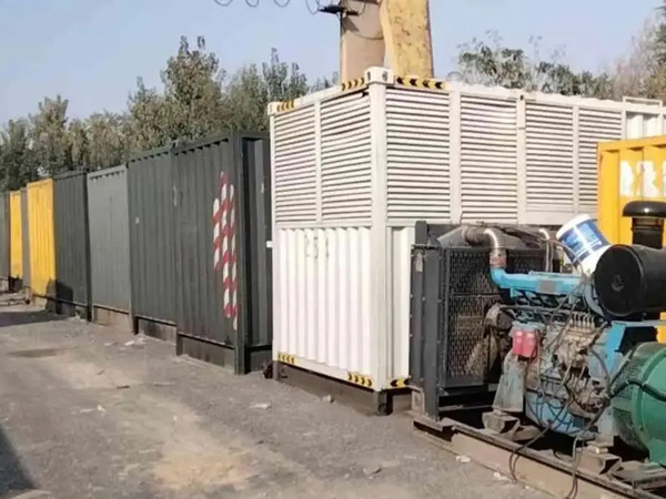 灯塔200KW柴油发电机机组每小时油耗是多少？