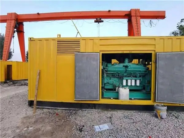 灯塔冬季低温环境下，500KW发电机组应该选择什么类型的启动电瓶？
